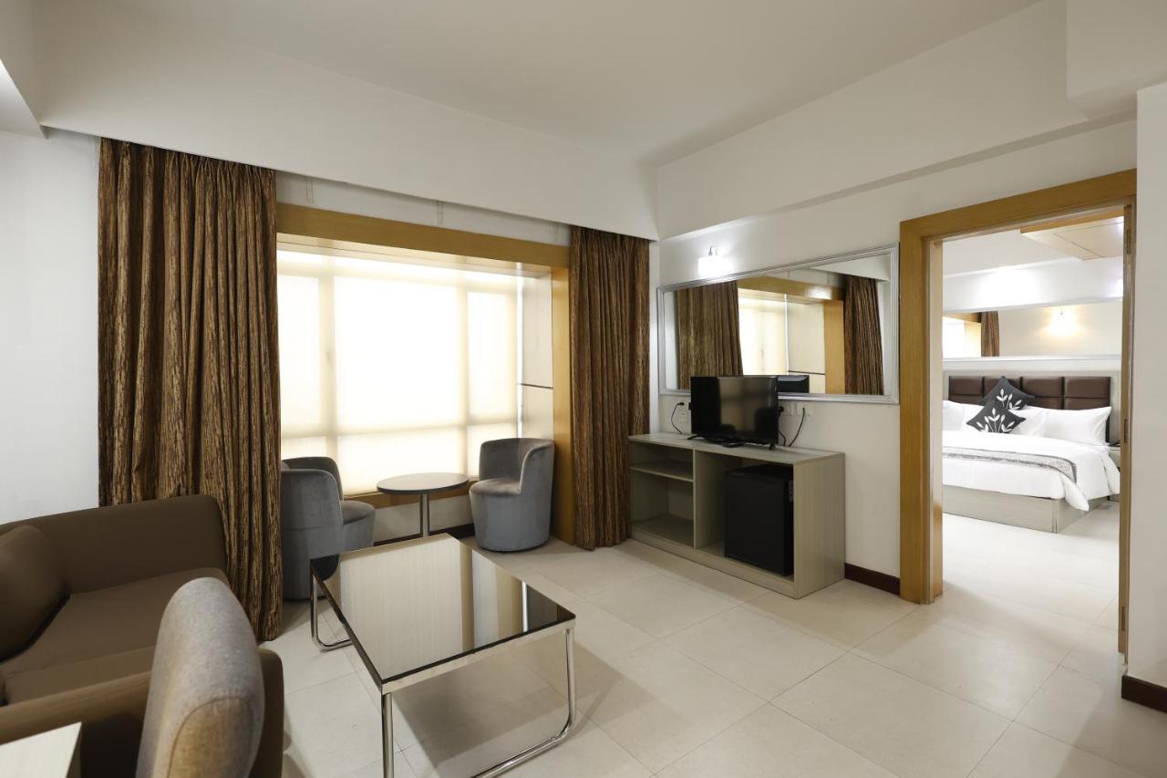 Aristocrat Hotel Calcutta  Esterno foto