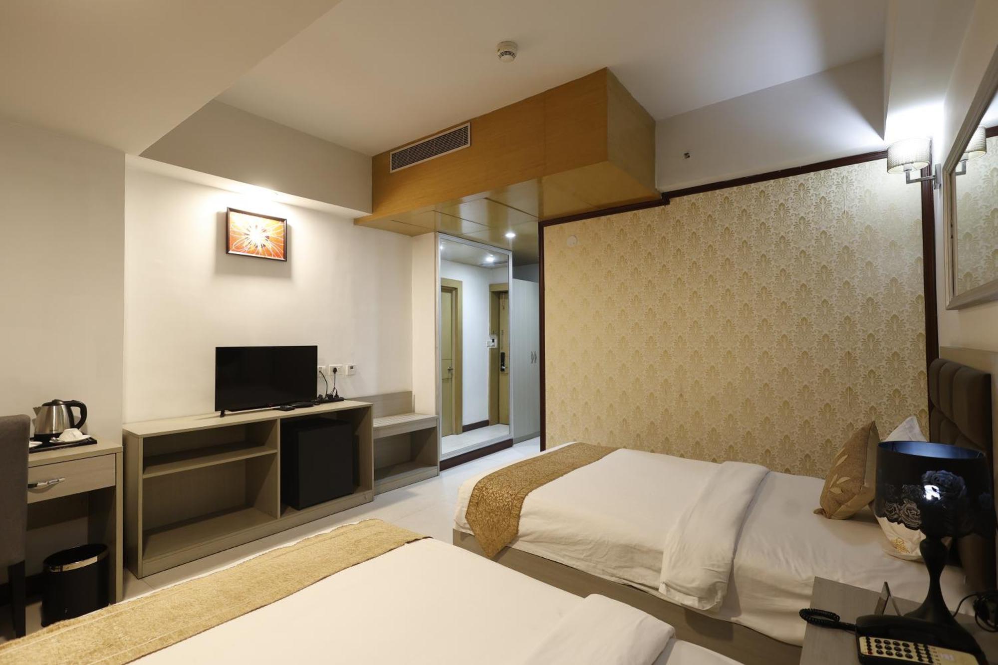 Aristocrat Hotel Calcutta  Esterno foto