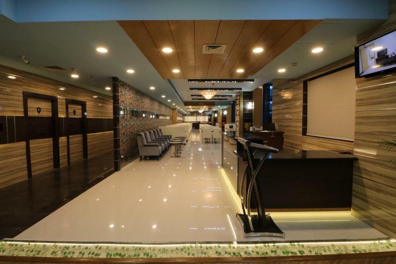 Aristocrat Hotel Calcutta  Esterno foto