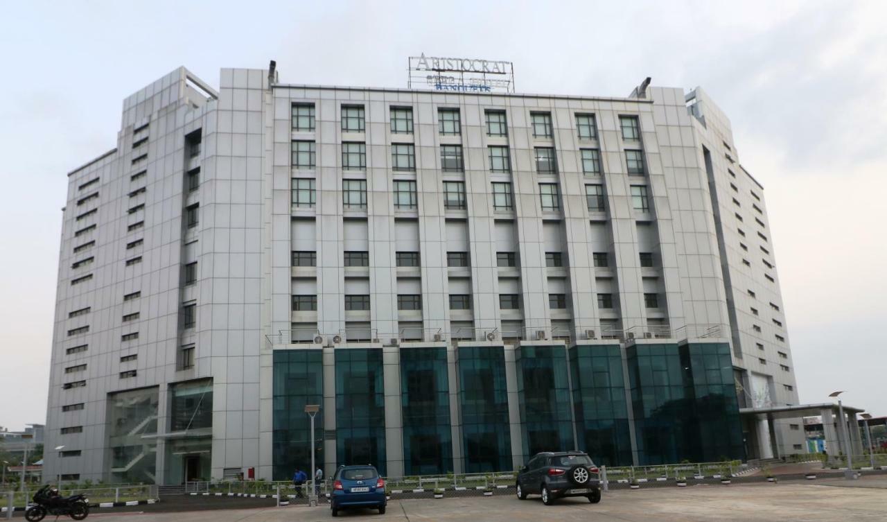 Aristocrat Hotel Calcutta  Esterno foto