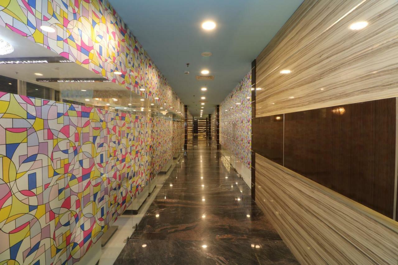 Aristocrat Hotel Calcutta  Esterno foto